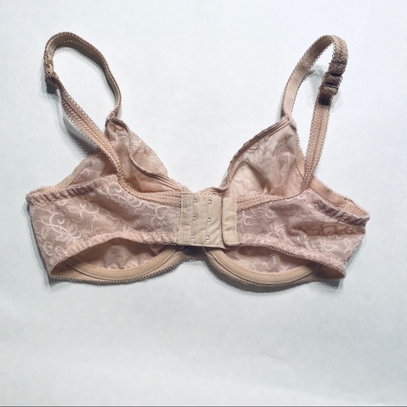 Wacoal Lace Underwire Bra - Picture 2 of 3